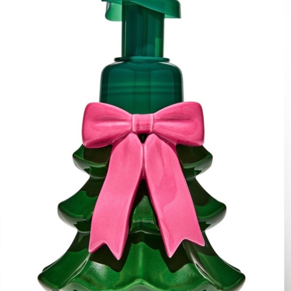 Bath & Body Works Festive Tree Hand Soap - Green and Pink🩷💚